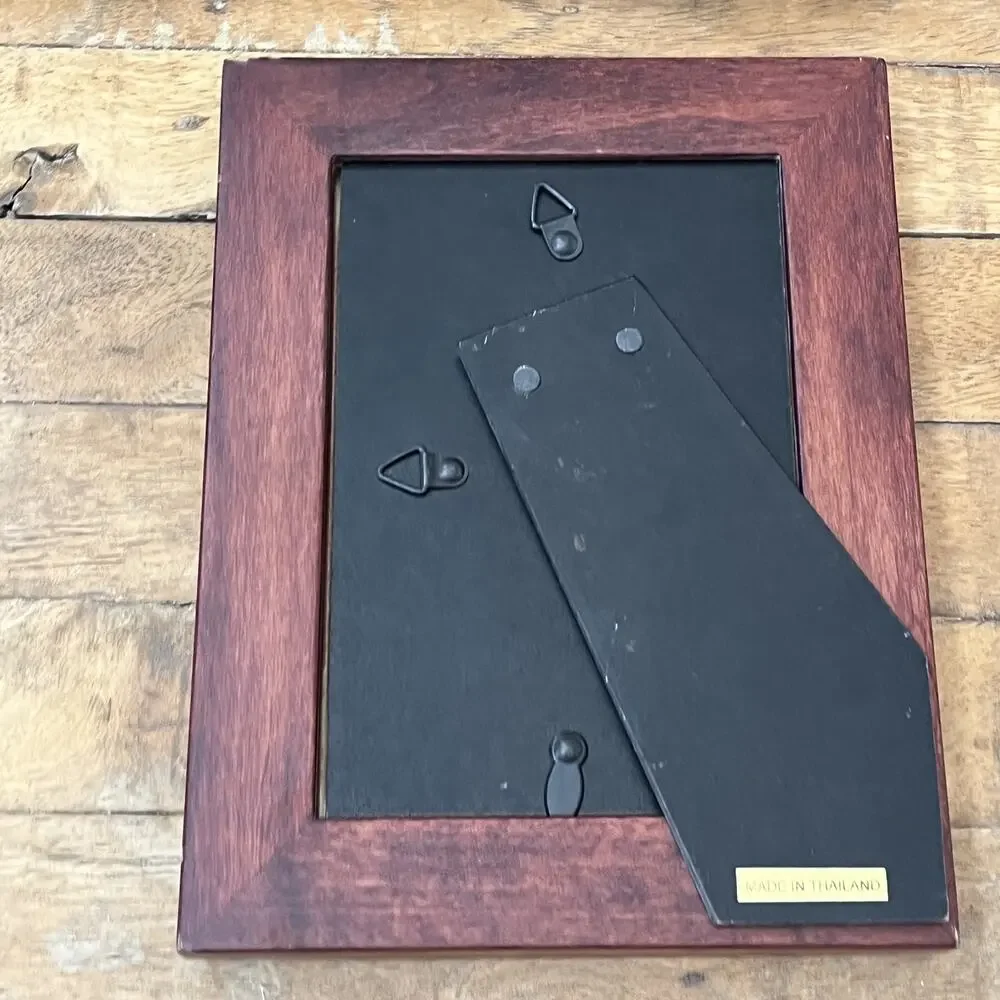 Set of 3 Wooden Picture Frames Different Sizes Red Brown Curved Edge